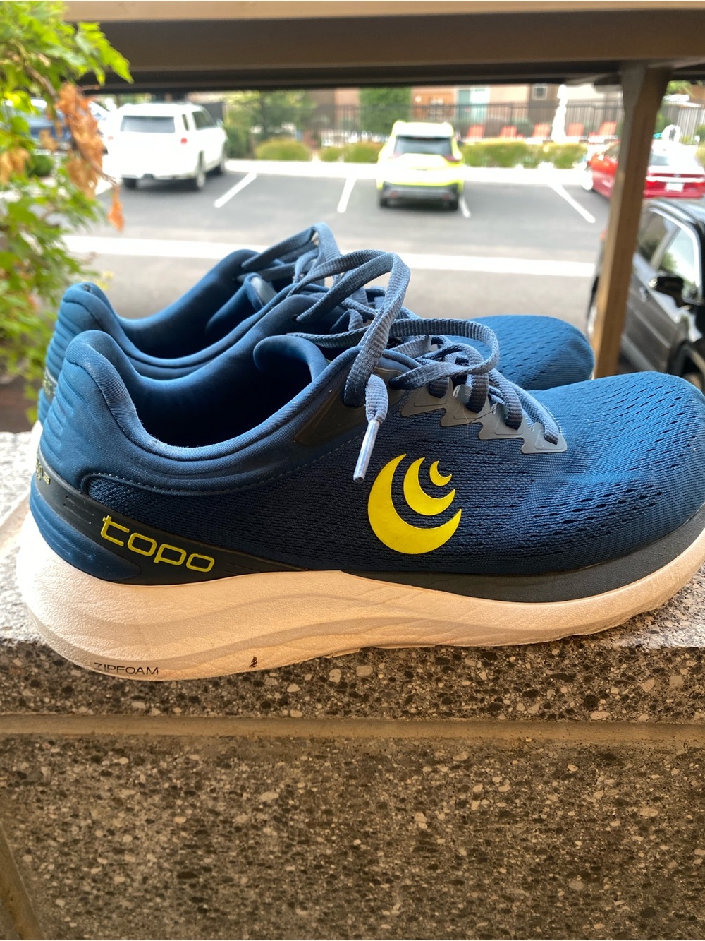 Topo Phantom 3 Men’s Blue Running Shoes with Neon Yellow Accent - 9.5